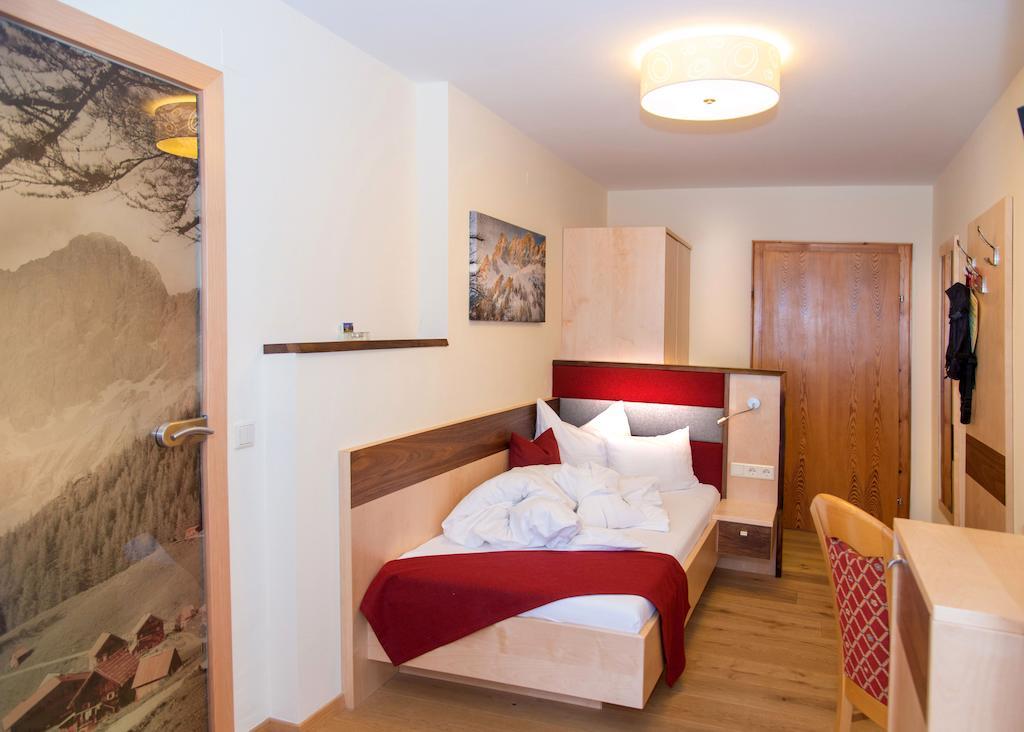 Hotel Roesslhof Ramsau am Dachstein Δωμάτιο φωτογραφία